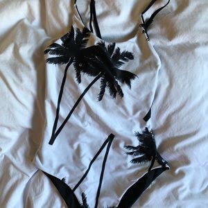 Cupshe White Black One Piece Size Medium